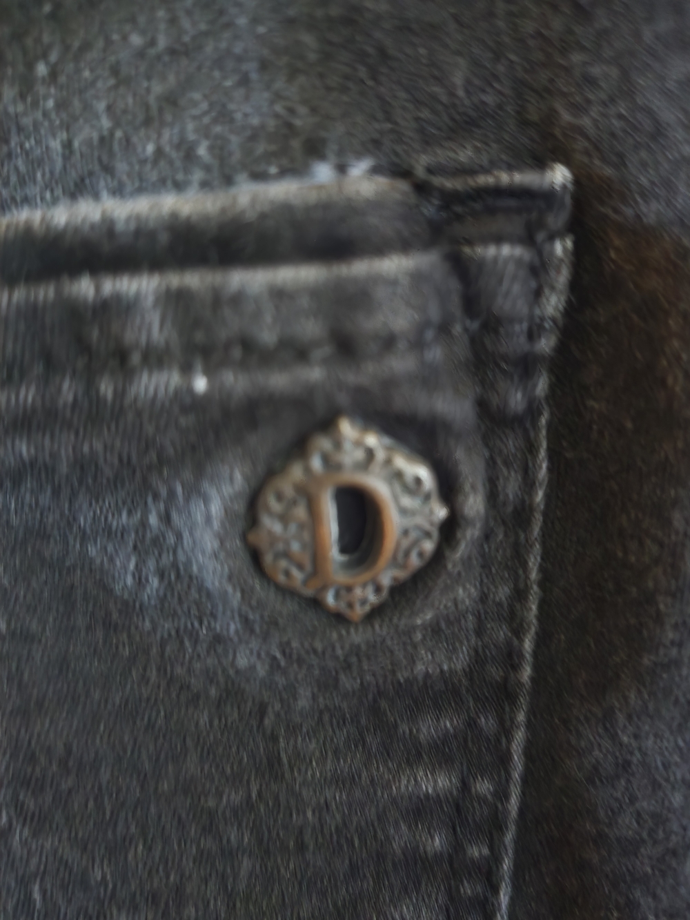 Democracy Black Skinny Jeans - Picture 3 of 4